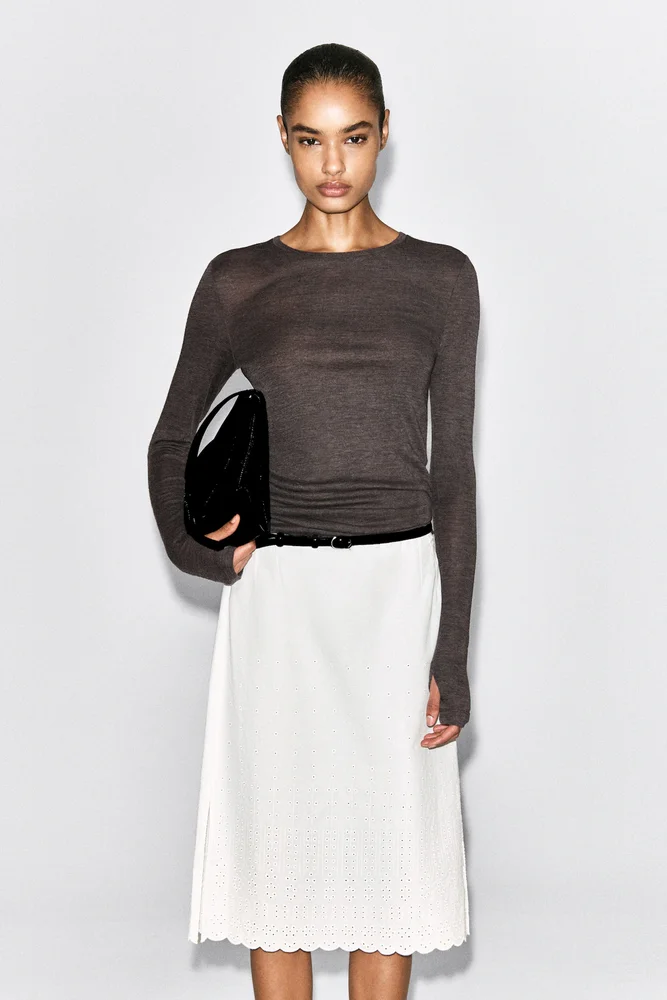 Slim merino wool top