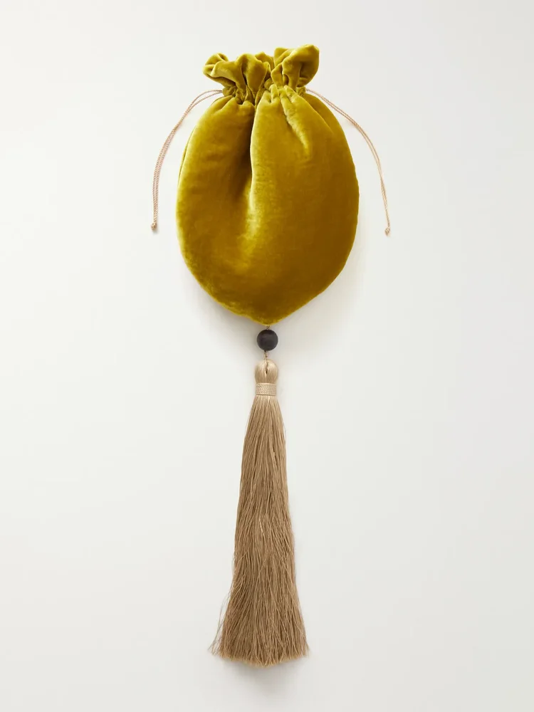 Lee velvet clutch