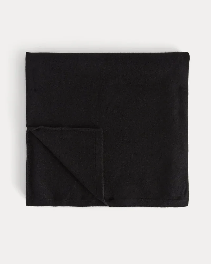 The Cashmere Scarf