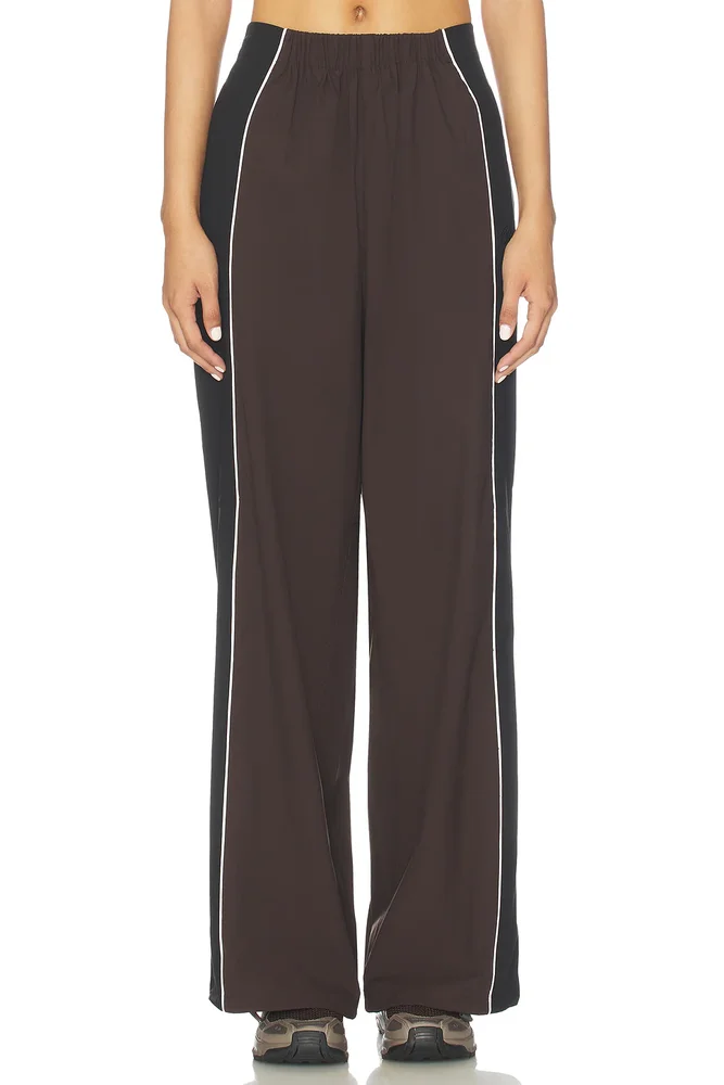 Crispy Woven Pant