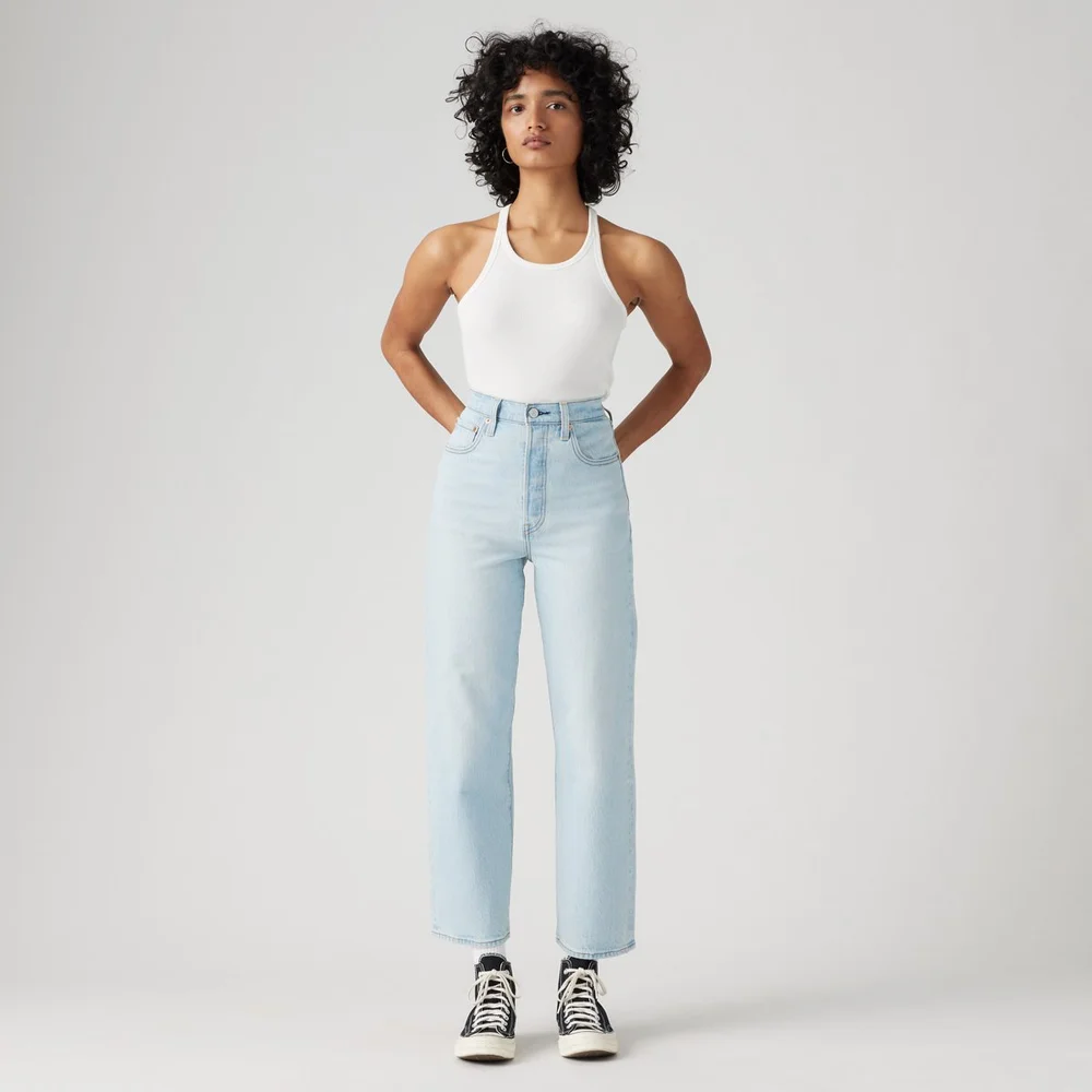 Ribcage Straight Ankle Jeans in Wow Me Over, Light Wash