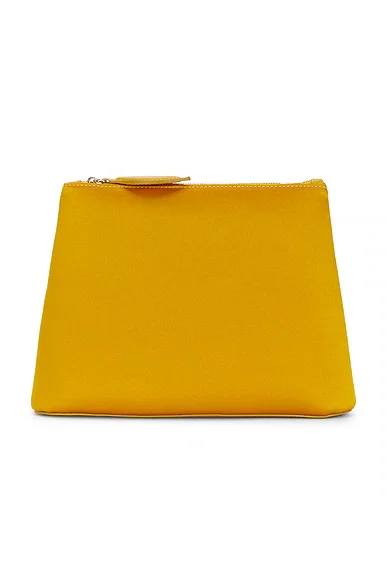 Zip Clutch