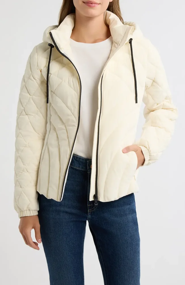 Packable Short Puffer Jacket