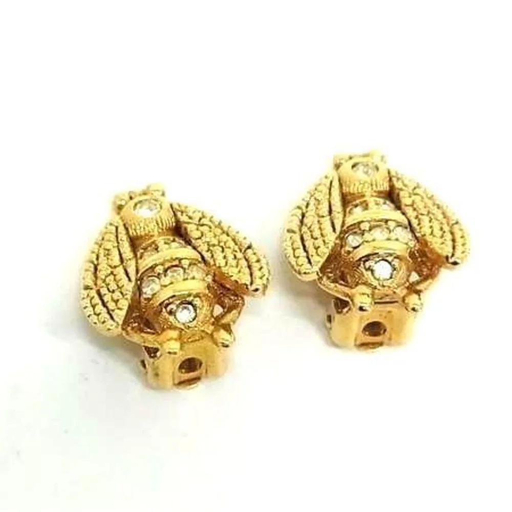 Pre-Owned Clip-On Earrings Rhinestone Clip-On Gold-Tone Metal