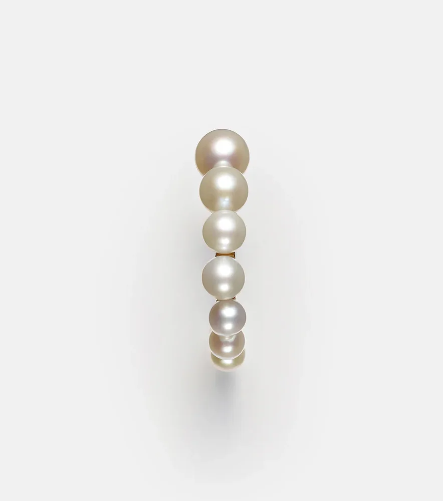 Petit Boucle de Perle 14kt gold hoop earring with freshwater pearls