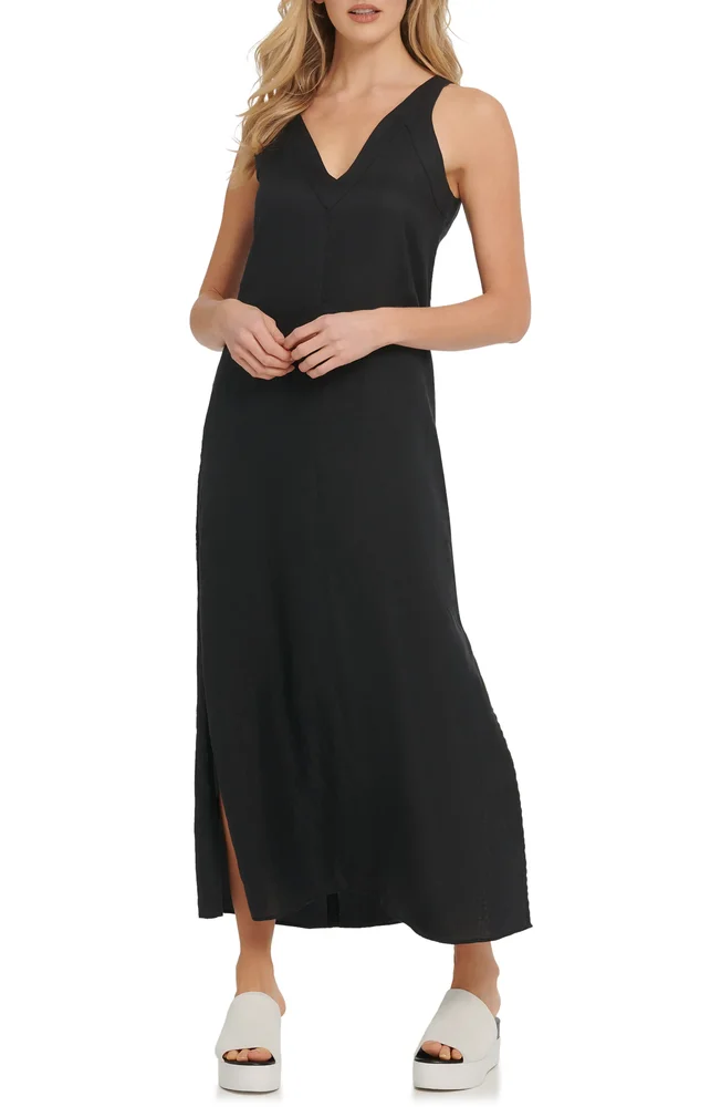V-Neck Linen Maxi Dress