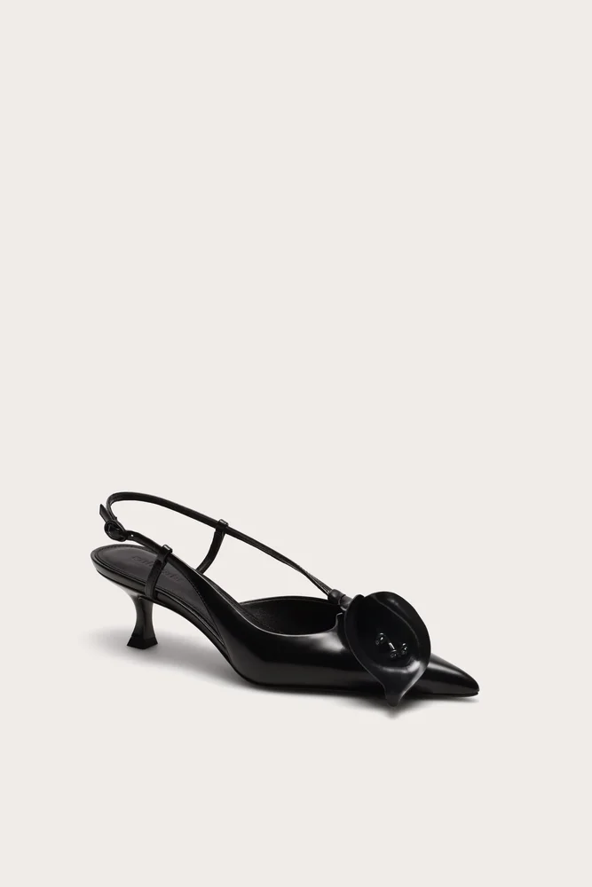 Calla Kitten Pump in Black