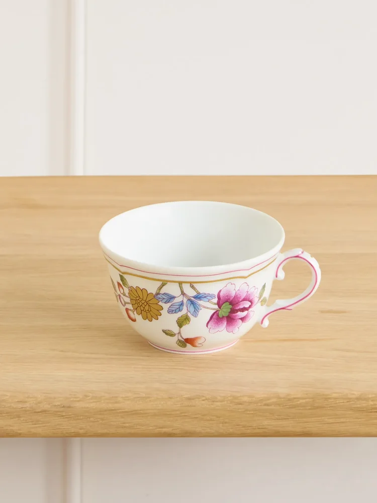 Porcelain tea cup