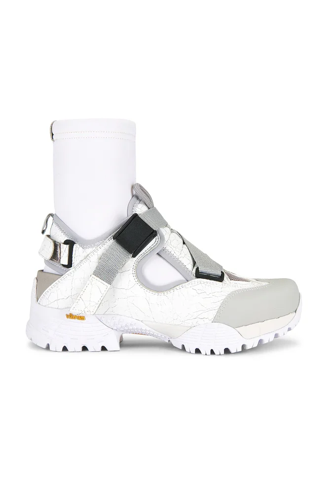 Cloud Walker Sneaker