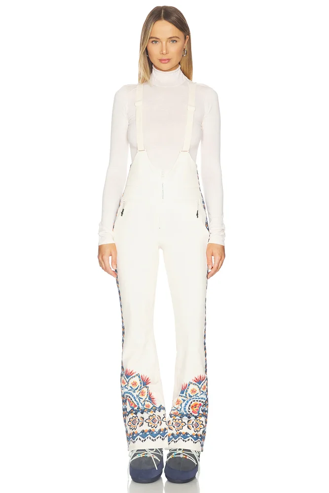 Slight Flare Trouser