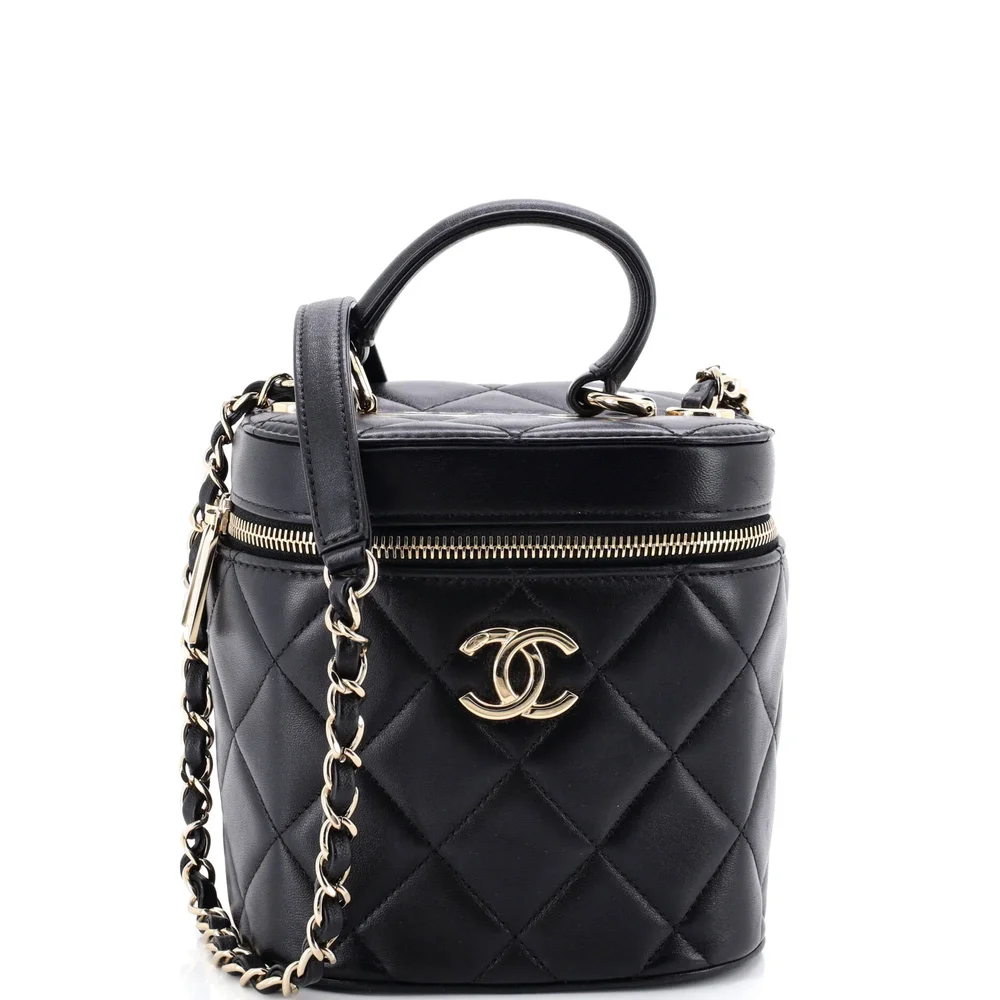 Trendy CC Top Handle Vanity Case Quilted Lambskin Small