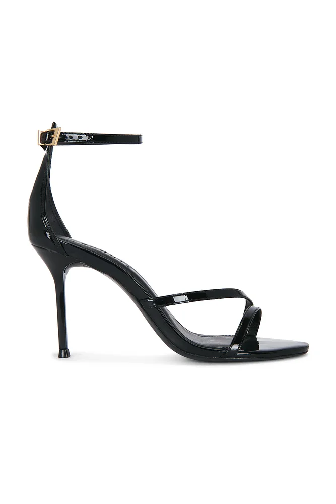 Tessa Sandal