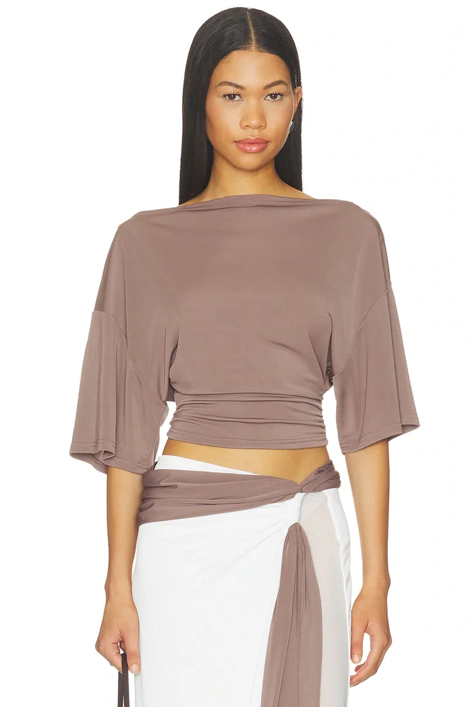 Arlo Tee