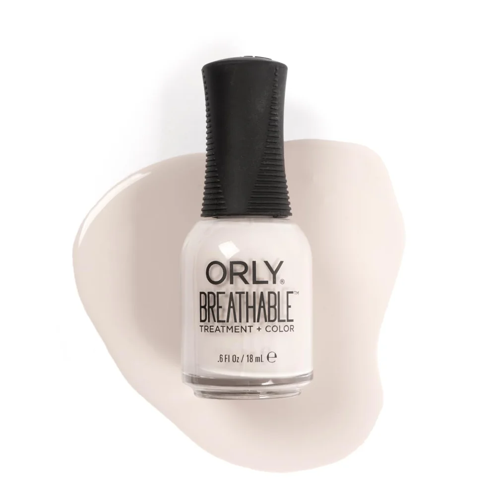 Breathable Nail Color in Almond Milk