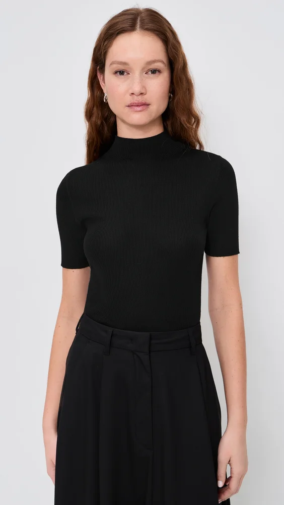 Leenda Solid Pullover