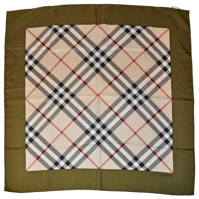 Pre-Owned Iconic Signature Plaid Silk Scarf