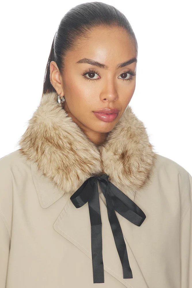 Broadway Collar