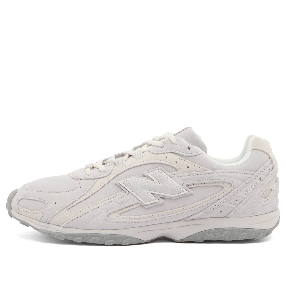New Balance 204L Sneaker in Moonbeam, Size UK 5 